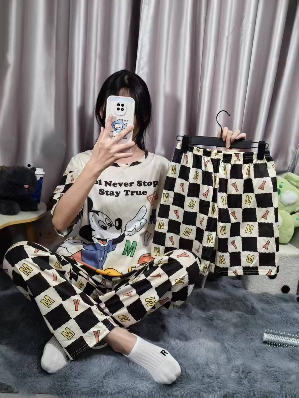 ست سه تیکه زنانه و دخترانه طرح میکی موس وارداتی (بلوز+شلوار+شورتک)
