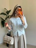 شومیز زیبای وارداتی طرح گل برجسته در رنگبندی