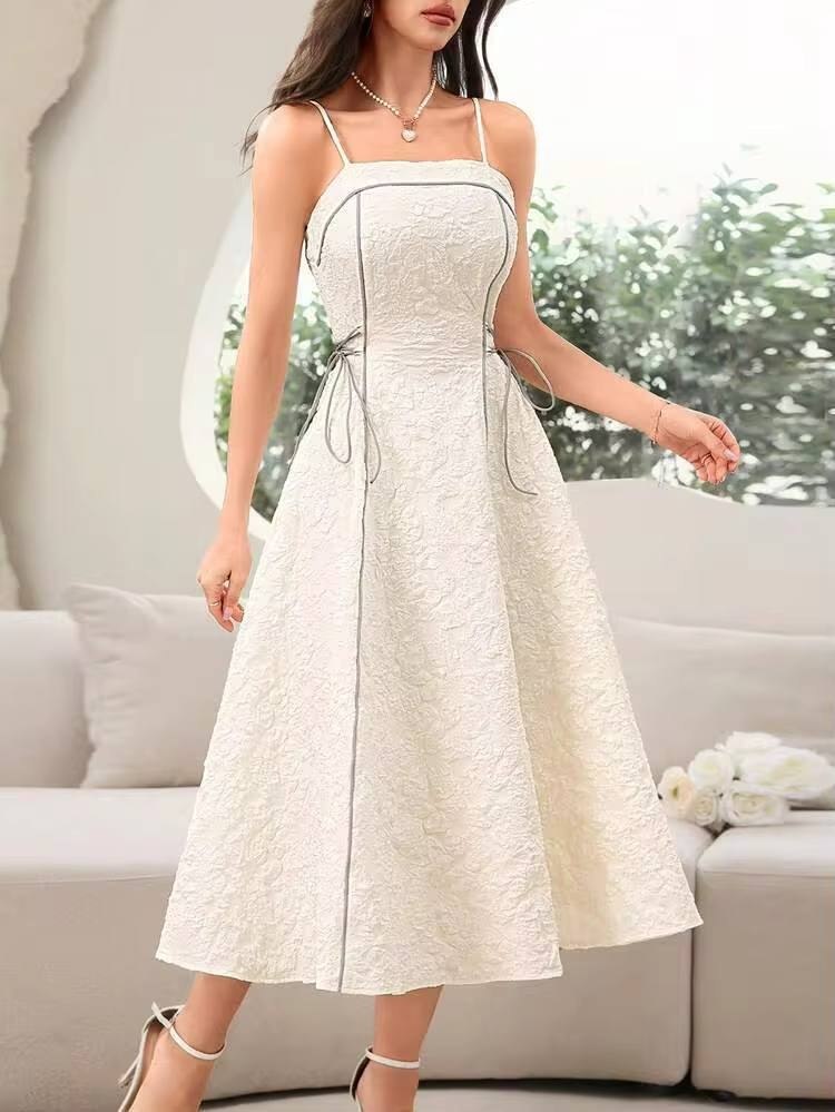 پیراهن مجلسی زنانه وارداتی در دو رنگ