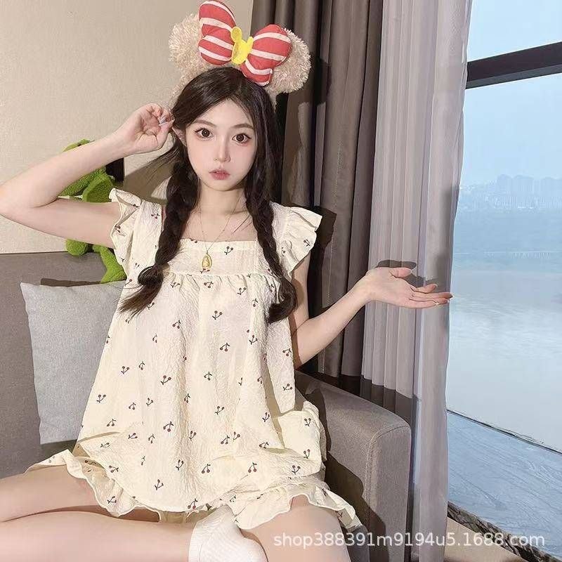 ست تاپ و شورتک طرح آلبالو نخی زنانه وارداتی