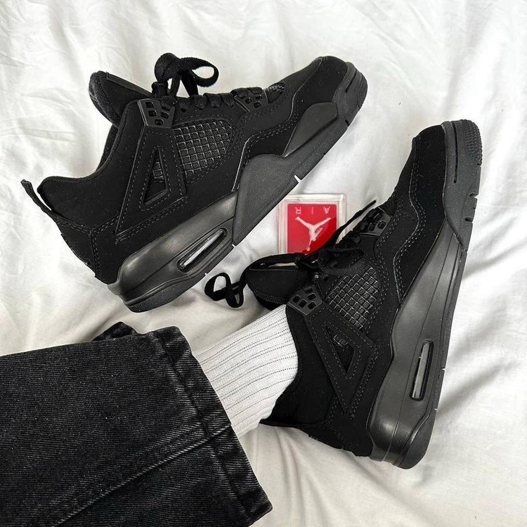 کفش جردن 4بلک کت Nike Air Jordan4 black cat 260