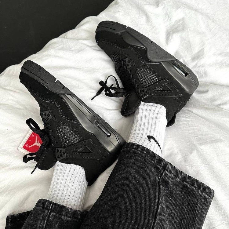 کفش جردن 4بلک کت Nike Air Jordan4 black cat 260