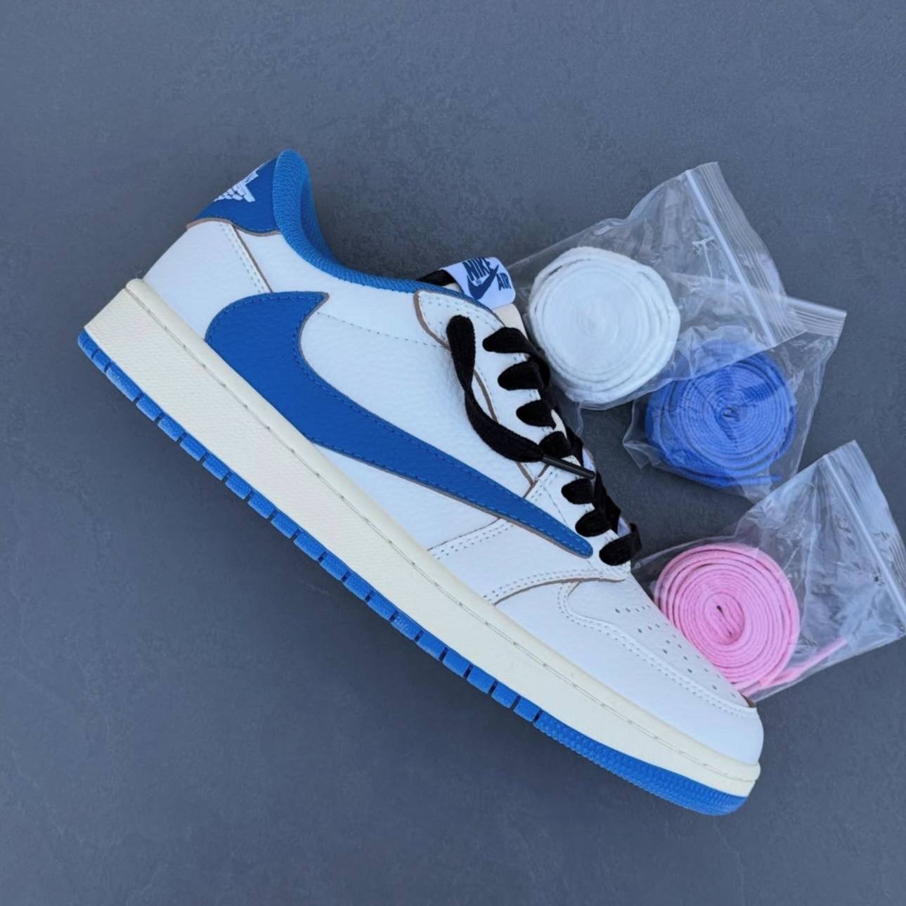 کفش جردن 1 ترویس اسکات Nike Air Jordan 1Travis Scott 278