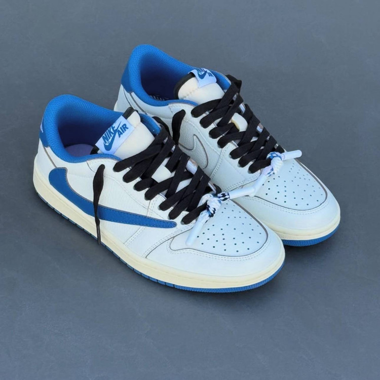 کفش جردن 1 ترویس اسکات Nike Air Jordan 1Travis Scott 278