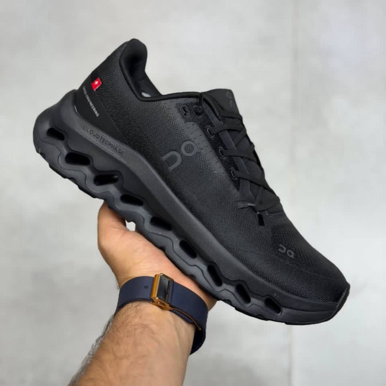 کفش آن رانینگ کیو سی ‌QC On Running – CloudTec Phase 250
